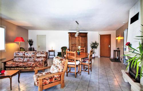 Malataverne House | Inviting Retreat at Cozy Home in Malataverne with Pool