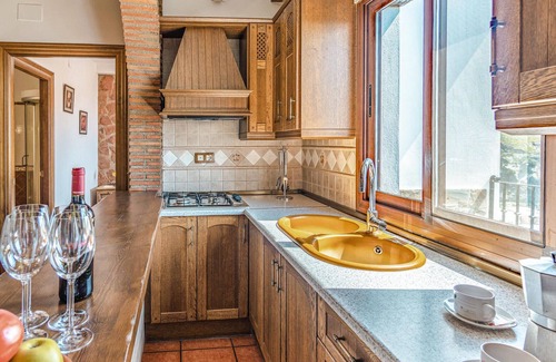Mecina Bombaron House | Cozy 1 Bedroom Getaway in Mecina Bombarón with Pool