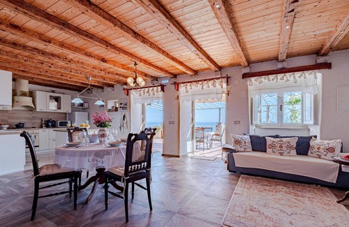 Orebic House | Beautiful Stone House with Pool and Ocean Views in Mokalo