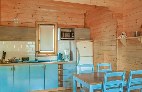 gmina Bedzino House | Serene Wooden Cottage with Lake Views in Podamirowo