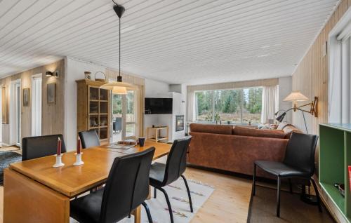 Houstrup House | Cozy Home In Nørre Nebel With Sauna