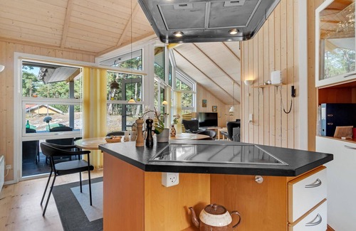 Spidsegard House | Idyllic Holiday Home with Ocean View and Spa Amenities