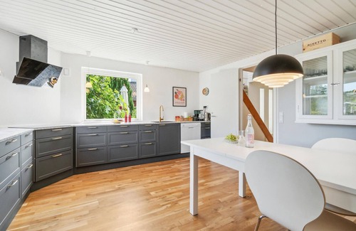 Bedegaard House | Spacious Vacation Home with Private Garden by the Beach