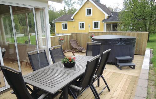 Karlstorp House | Inviting Home in Oskarstrm with Kitchen and Hot Tub