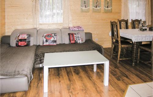 Ostroda House | Welcoming Home in Ostrda with Free Wifi and Pet-Friendly