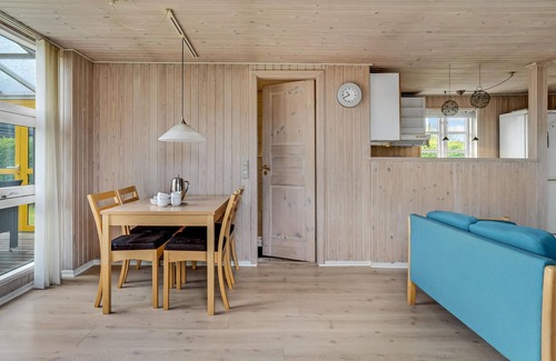 Hasmark Strand House | Steps from Hasmark Beach: Cozy Cottage with Ocean Views