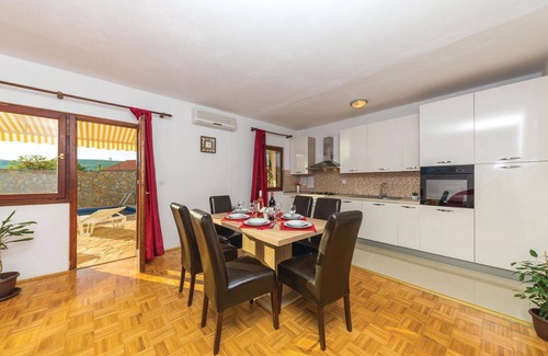 Primorski Dolac House | Pet-Friendly 2 Bedroom Getaway in Primorski Dolac