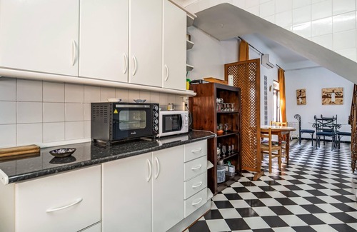 Puente Genil House | Explore a Cozy Cottage by Nature Reserve with Pool & Spa