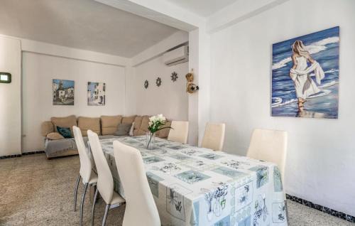 Puente Genil House | Welcoming Home in Puente Genil with Pool & Pet-Friendly
