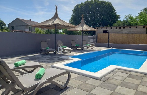 Donje Rastane House | Modern Cottage with Pool, Ocean Views & Pet-Friendly Amenities
