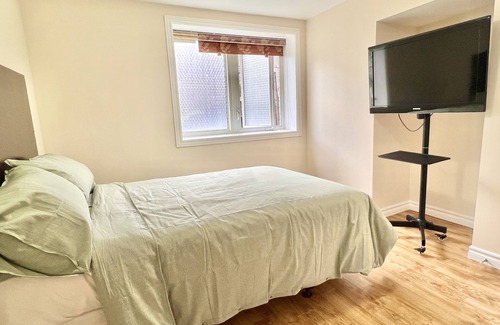 Richmond Hill House | Comfortable Richmond Hill Homestay with Family-Friendly Amenities
