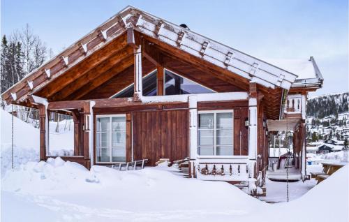 Atra House | Welcoming Rjukan Home with Kitchen & Child-Friendly Amenities