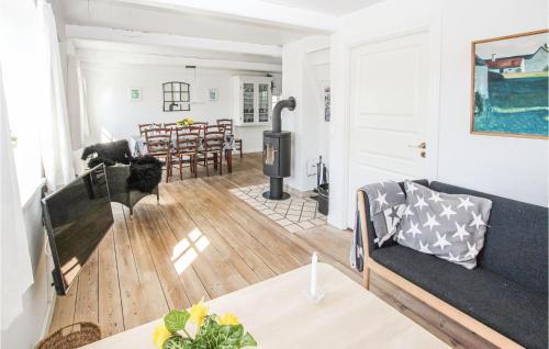 Samsø House | Inviting Home in Samsø with Kitchen, Rated 10/10 by Guests