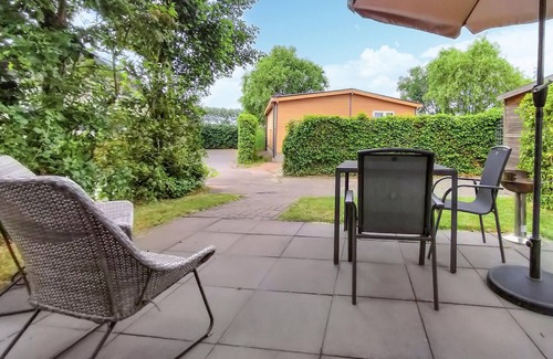 Sint-Annaland House | Cozy 1 Bedroom Retreat with Ocean Views in Sint-Annaland