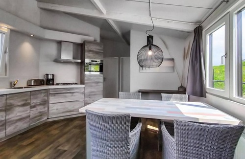 Sint-Annaland House | Cozy 2-Bedroom Retreat with Oceanfront Views in Sint-Annaland