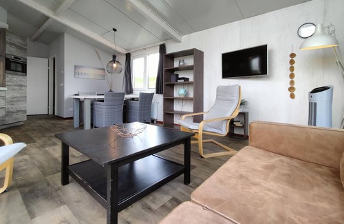 Sint-Annaland House | Cozy 2-Bedroom Retreat with Oceanfront Views in Sint-Annaland