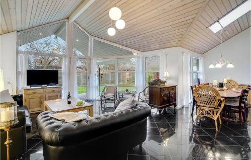 Store Kongsmark House | Inviting Home in Slagelse with Kitchen & Pet-Friendly Perks