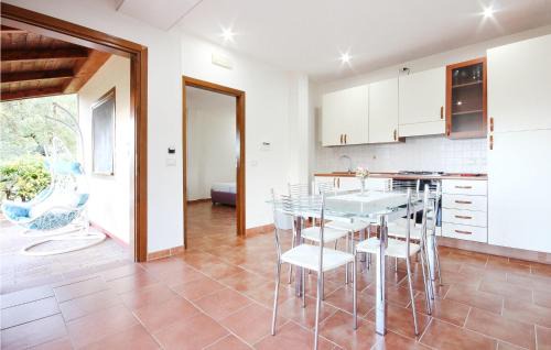 Stella Cilento House | Inviting Home in Stella Cilento with Relaxing Hot Tub