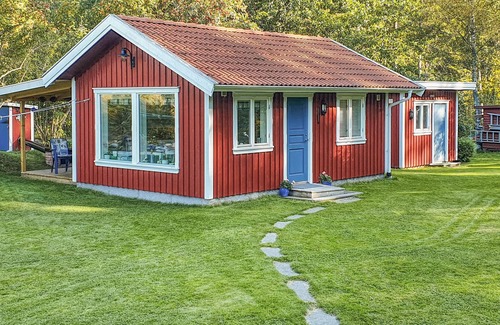 Stromstad O House | Enjoy a Memorable Swedish Getaway with Fjord Views