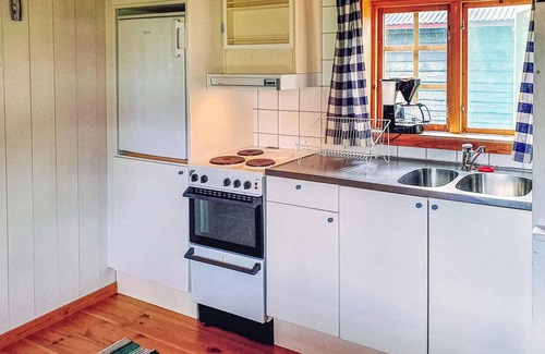 Syssleback House | Cozy Mountain Cabin in Sysslebäcks Stugby with Spa