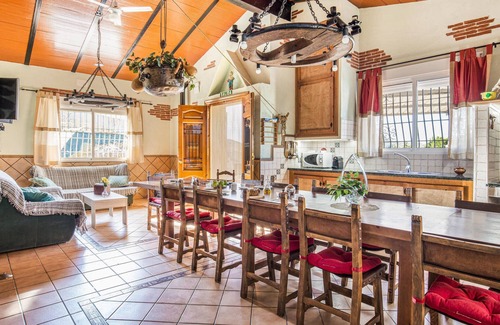 Los Puertos House | Charming Chalet Retreat in Picturesque Tallante Village