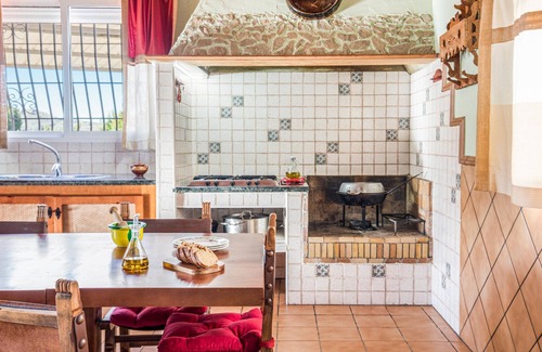 Los Puertos House | Charming Chalet Retreat in Picturesque Tallante Village