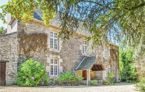 Taule House | Inviting Home in Taul with Kitchen and Pet-Friendly Perks