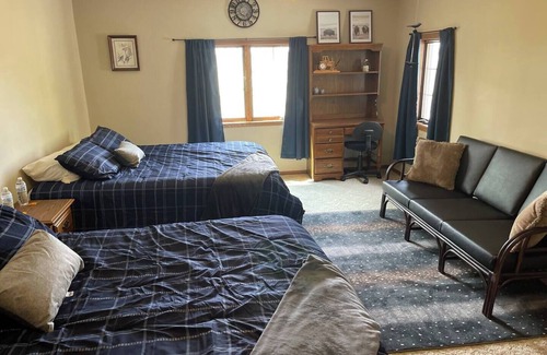 Yellow Medicine County Other | Inviting Home in the Heart of the Prairie - Guest Rated 10/10