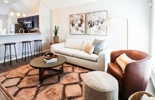 College Station Villa | Cozy Home in the Heart of Aggieland