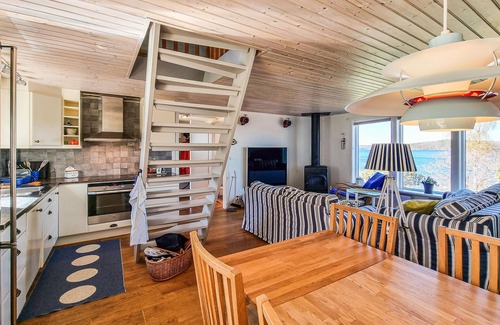 Trollhattan House | Spacious 4-Bedroom Retreat in Trollhättan with Scenic Views