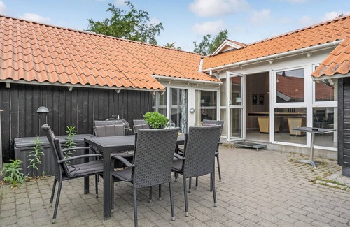 Bøtø By House | Relaxing Vacation Home with Pool and Ocean View Awaits