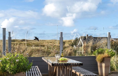 Agger House | Cozy 3 Bedroom Retreat with Oceanfront Views in Vestervig