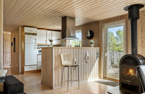 Vinderup House | Discover Fresh Air and Scenic Views at Our Coastal Retreat