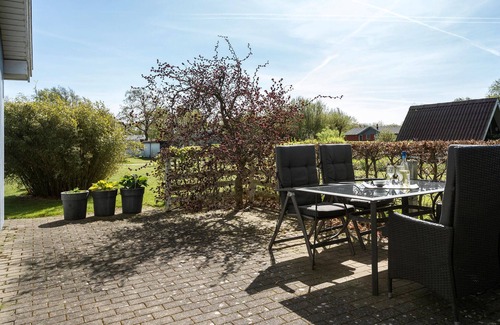 Vinderup House | Discover Fresh Air and Scenic Views at Our Coastal Retreat