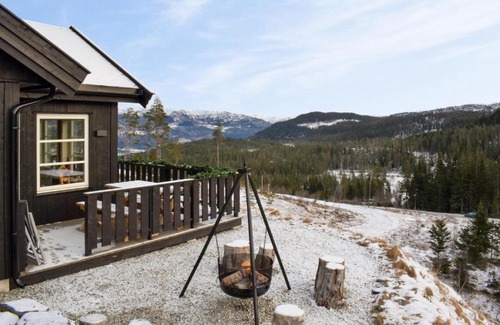 Voss House | Inviting Voss Retreat with Kitchen & Family Friendly Amenities