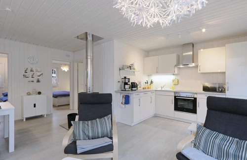 Wandlitz House | Comfortable 2-Bedroom Retreat in Zerpenschleuse with Spa