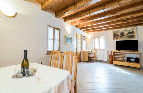 Modrusani House | Welcoming Getaway in Zminj with Family-Friendly Amenities