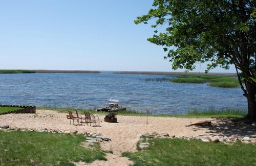 Au Gres House | Inviting Home on Lake Huron with Private Beach Access