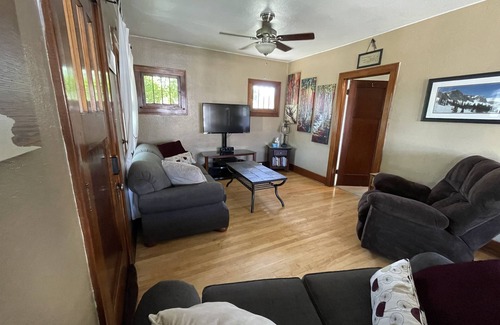 Sheridan House | Inviting Retreat Near Downtown & Big Horn Mountains