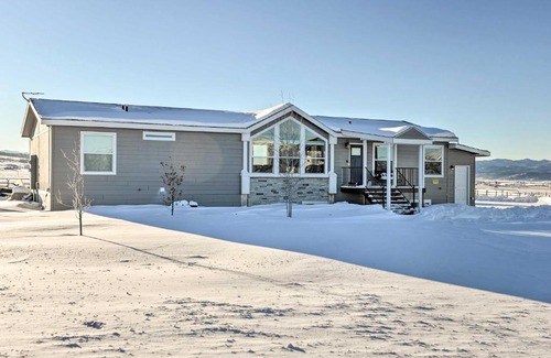 Etna Apartment | Inviting Home with Mountain Views in Star Valley
