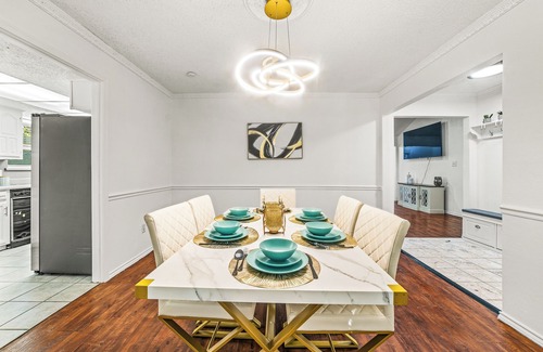 Grand Prairie House | “Cozy home near AT&T Stadium, Six Flags, and Globe Life Field. Perfect vacation.
