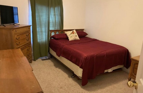 Wentzville House | Inviting Home with Pet-Friendly Amenities Near Attractions