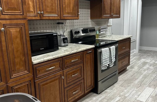 Southeast Houston House | Cozy home near Hobby airport!