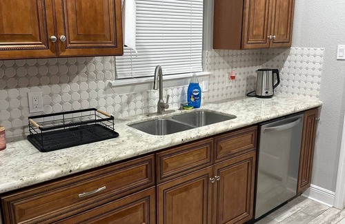 Southeast Houston House | Cozy home near Hobby airport!