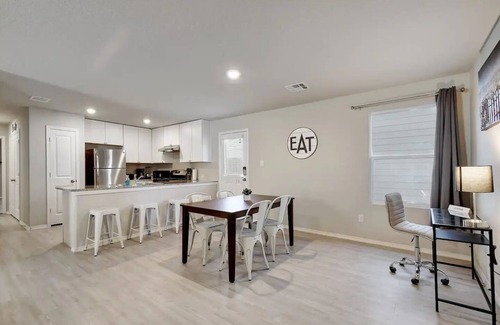 Converse House | Welcoming Retreat Near Randolph AFB & Downtown San Antonio