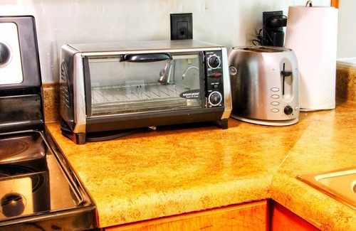 Newell House | Charming Retreat Near UNCC with Pool and Breakfast Options