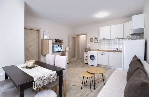 Plovdiv Center Apartment | Charming Retreat Steps from Aliosha in Plovdiv's Heart