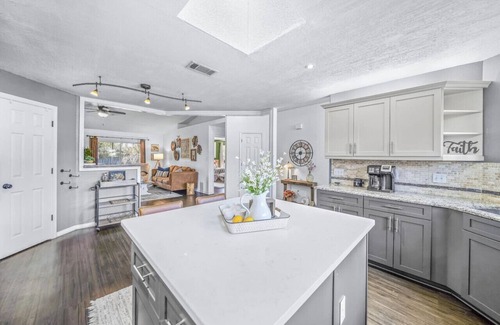 Pensacola House | Inviting Home on a Lake with Pet-Friendly Amenities!