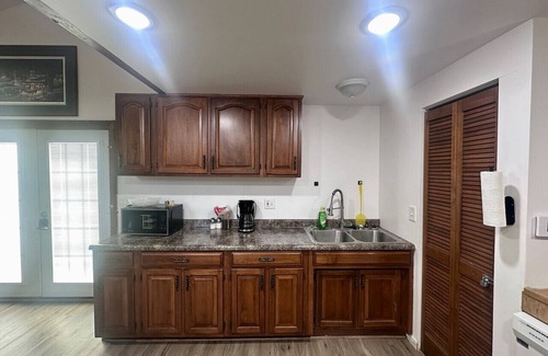 Au Gres Apartment | Lake Huron Retreat with Ocean View and Breakfast Included