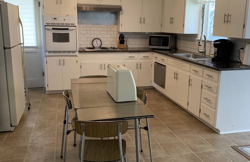 Boerne House | Tranquil Retreat in Boerne's Peaceful Neighborhood